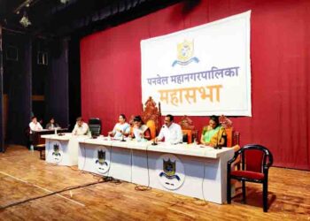 महासभेत विविध विषयांना मान्यता