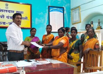 दारुचे धंदे विरोधात महिला आक्रमक