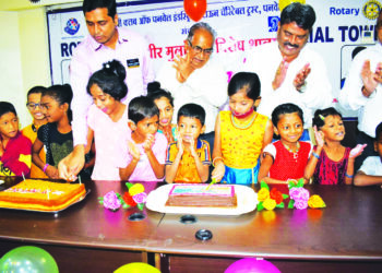 रोटरी कर्णबधीर शाळेचा वर्धापनदिन उत्साहात
