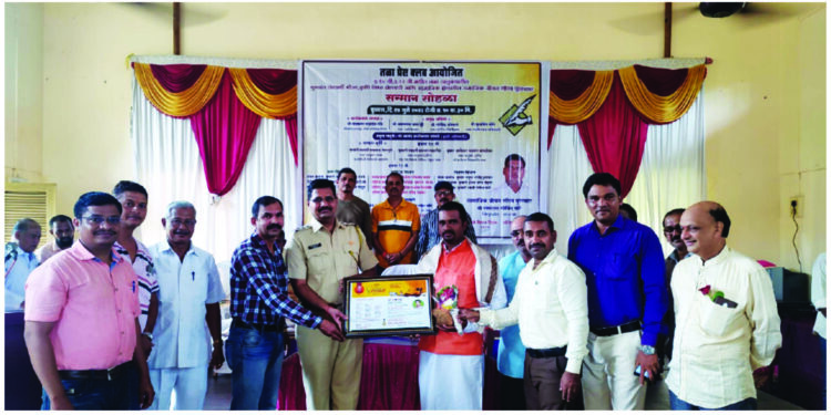राजेश मोरे, चंद्रकांत सावंत यांना आदर्श शेतकरी पुरस्कार