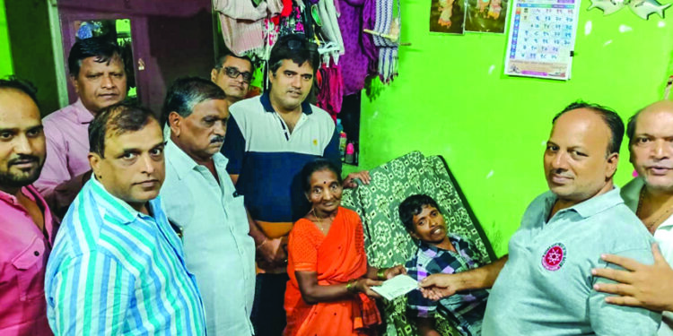 रुक्षन भोसलेला मदतीचा हात पुढे