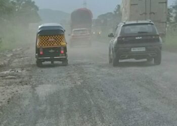 मुंबई -गोवा महामार्गावर धुळीचे साम्राज्य