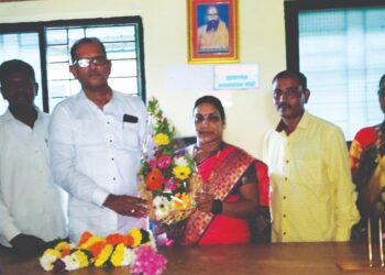 बोर्झेच्या सरपंचपदी मयुरी ठाकूर बिनविरोध