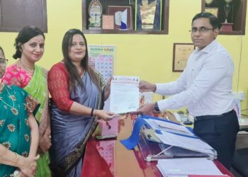 पाचाडच्या जिजामाता सभागृहाची पडझड