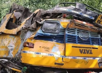 हिमाचल अपघात: कुल्लूमध्ये खासगी बस दरीत कोसळून 16 जण ठार