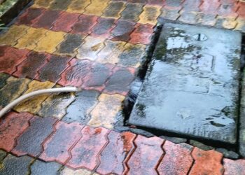 नवीन पनवेलमध्ये लाखो लिटर पाण्याची नासाडी