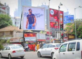 पनवेलमधील बेकायदा बॅनरबाजीला चाप