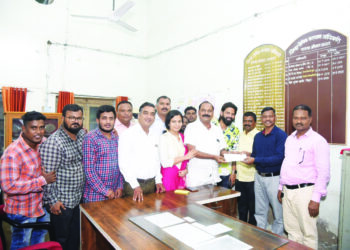 अ‍ॅड. प्रविण ठाकूर यांची लाखमोलाची मदत