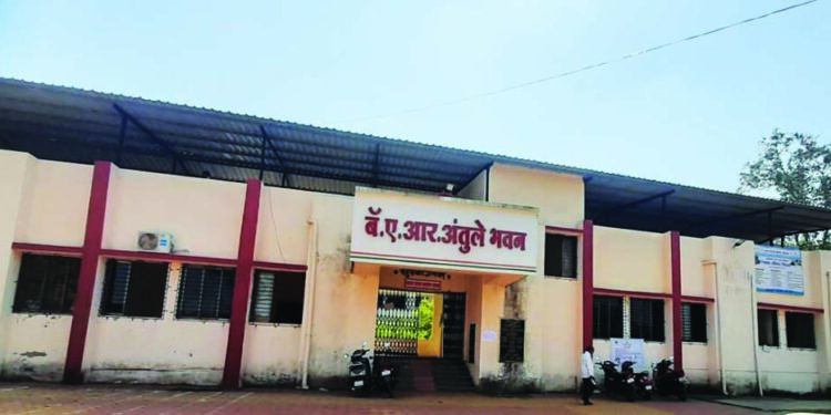 पं.स.शिक्षण विभागात प्रभारीच कारभारी