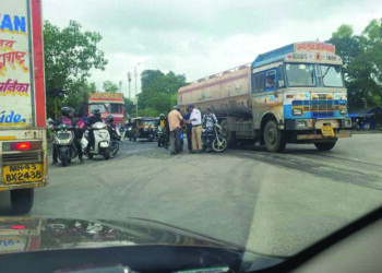 पोलिसांच्या सतर्कमुळे दाम्पत्याला जीवदान