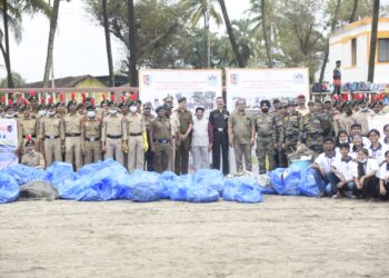 पुनीत सागर अभियानांतर्गत किनारे स्वच्छता मोहीम