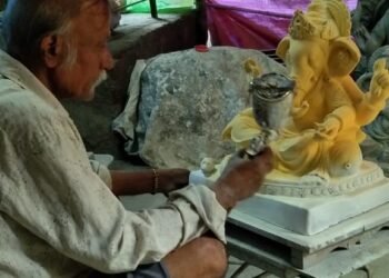 ऐन सणासुदीतही विजेचा खेळखंडोबा