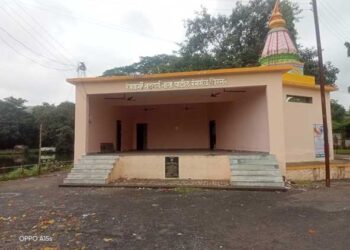 चिरनेरच्या रंगमंचाला नटवर्य नाना पाटील यांचे नाव