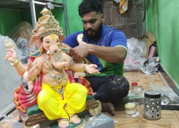 पेणचे बाप्पा विदेशात रवाना; विक्रीतून १३ कोटींची उलाढाल