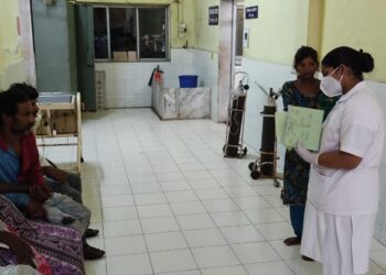 खंडाळा घाटात रिक्षा पलटी