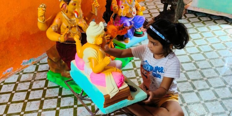 गणरायाच्या आगमनाचे वेध