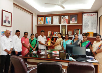 सायकलस्वारांचा कर्जत नगरपरिषदेतर्फे सन्मान