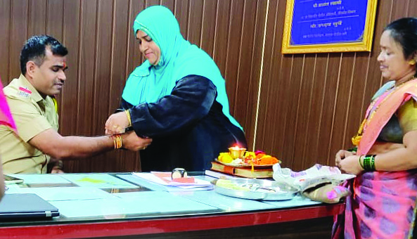 म्हसळ्यात पोलिसांना बांधली राखी