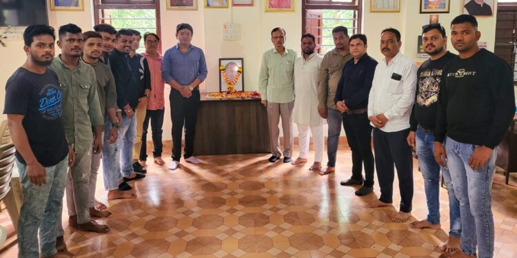 पनवेल काँग्रेस भवनमध्ये राजीव गांधी जयंती साजरी