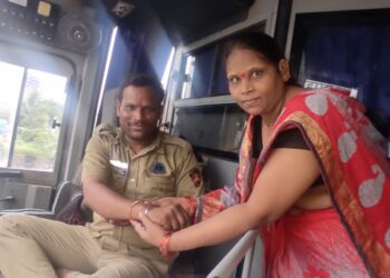 लालपरीतच साजरे झाले अनोखे रक्षाबंधन