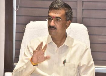 राज्यात वर्षभरात 75 हजार रिक्त पदे भरणार