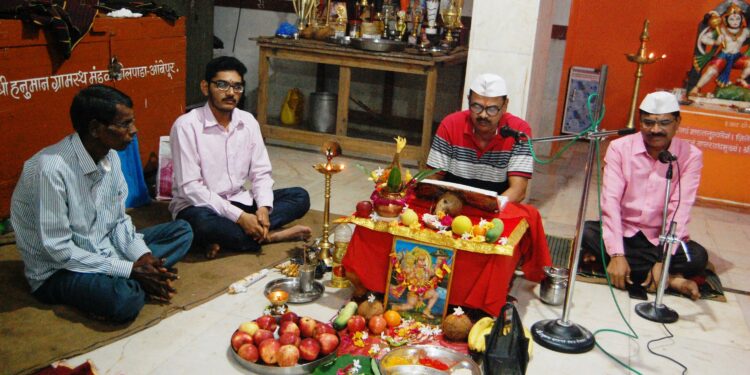 ढोलपाडा-पेझारी येथे ग्रंथ वाचनाची परंपरा