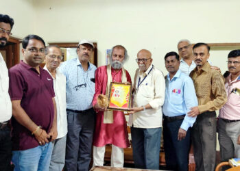 फोटोग्राफर दिनानिमित्त दादा नाईक यांचा सन्मान