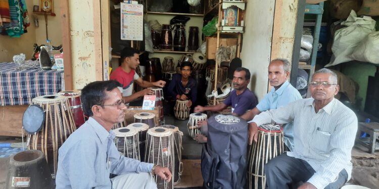 ढोलकी व्यवसायिकांना सुगीचे दिवस