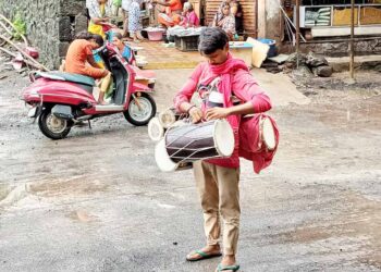 गणेशोत्सवासाठी ढोलकी विक्रेते दाखल