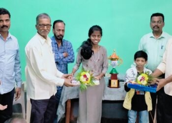 पाच थरावर सलामी देणार्‍या गोविंदाचा सत्कार