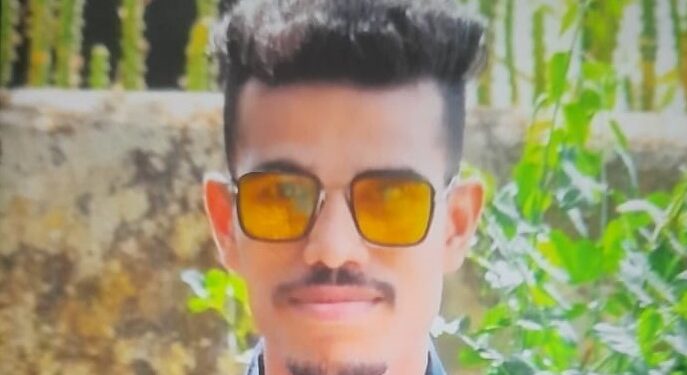 प्रेयसीने लग्नाला नकार दिल्याने तरुणाने स्वतःला पेटवले; ग्रामस्थांचा शव घेण्यास नकार