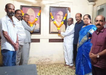 जिल्हा पत्रकार संघातर्फे जयंती साजरी