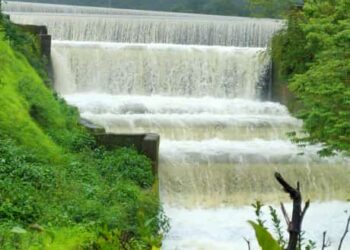 निसर्गाच्या वरदानामुळे पर्यटकांना सोलनपाड्याचा मोह