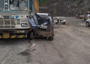 मुंबई-पुणे महामार्गावर भीषण अपघात; नऊ वाहनांचे नुकसान