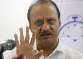 चौदा मंत्री कार्यभाराविनाच; अजितदादांचा हल्लाबोल