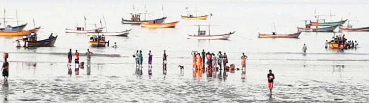 बंदीकाळात मासेमारी करणार्‍या बोटींवर कारवाई