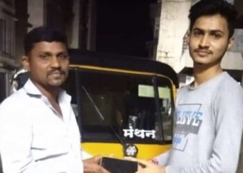 डिकसळ येथील रिक्षा चालकाचा प्रामाणिकपणा