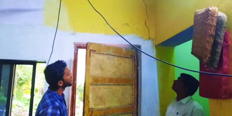 गेल कंपनीच्या स्फोटाच्या दणक्याने घरांना तडे