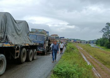 मुंबई -गोवा महामार्गावर वाहतूक कोंडी