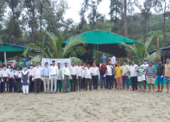 काशिद समुद्रकिनारा झाला चकाचक