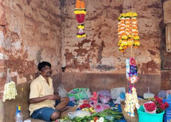 माथेरानमध्ये फुलांचा बाजार तेजीत