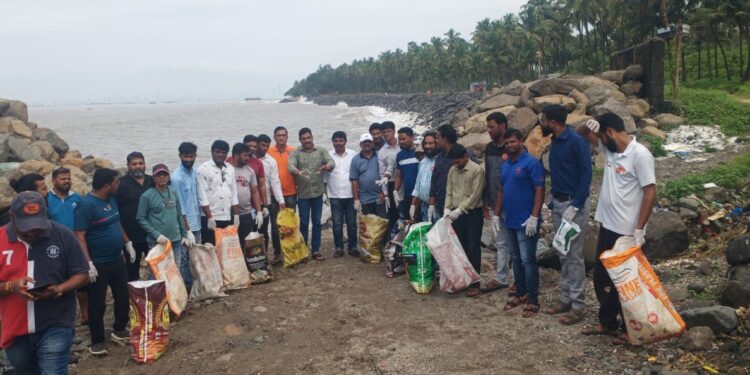 उरण पिरवाडी किनार्‍यावर मनसेची स्वछता मोहीम