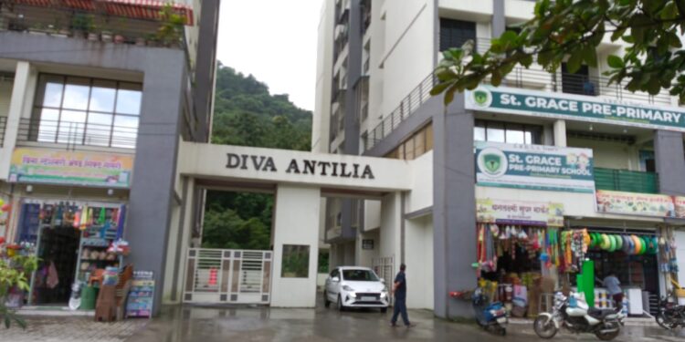 दिव्या अॅन्टिलिया बिल्डरविरोधात फसवणुकीचा गुन्हा दाखल