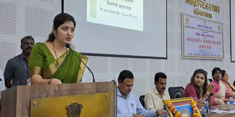 बालविवाह झाल्यास पोलिस पाटील, ग्रामसेवक, ग्रापं सदस्यपद रद्द करा- रुपाली चाकणकर