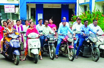 अलिबागेत कर्मचार्‍यांची बाईक रॅली