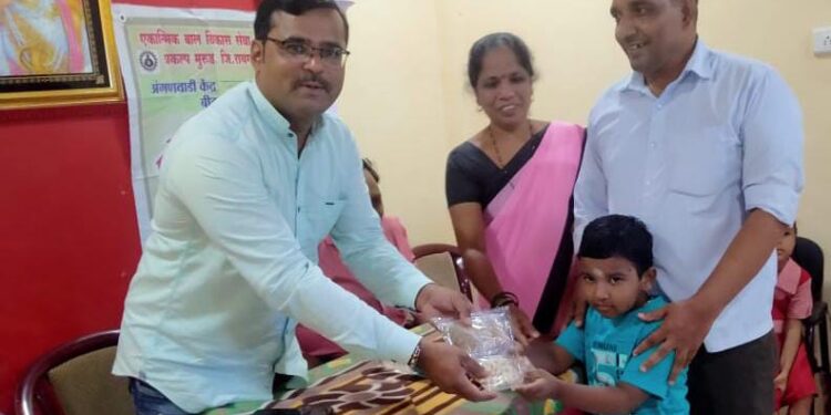 बोर्ली येथे बालक स्पर्धा