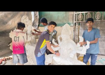 पेणच्या मुर्तीशाळांमध्ये नवरात्रोत्सवाची धामधूम