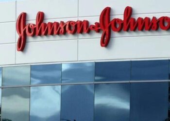 जॉन्सन बेबी पावडरचा उत्पादन परवाना रद्द