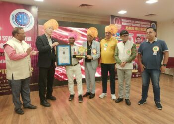 गोपाळ म्हात्रे राष्ट्रीय अवॉर्डने सन्मानित