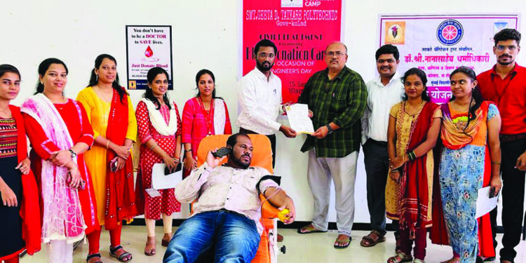 तटकरे तंत्रनिकेतनात रक्तदान शिबीर